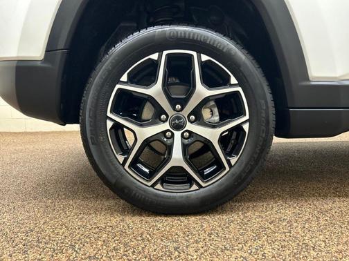 Bright White Clearcoat 2025 Jeep Compass Limited