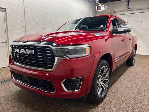 Molten Red Pearlcoat 2027 RAM 1500