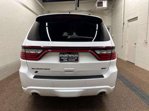 White Knuckle Clearcoat 2024 Dodge Durango GT