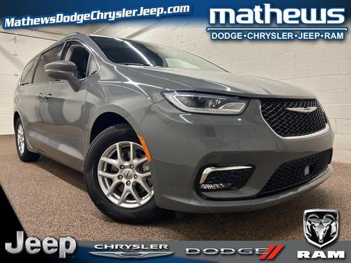 2022 Chrysler Pacifica Touring-L