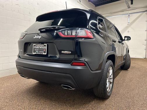 2022 Jeep Cherokee Latitude Lux