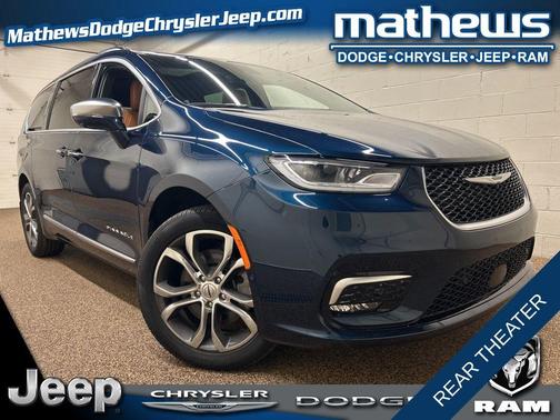Fathom Blue Pearlcoat 2024 Chrysler Pacifica Pinnacle