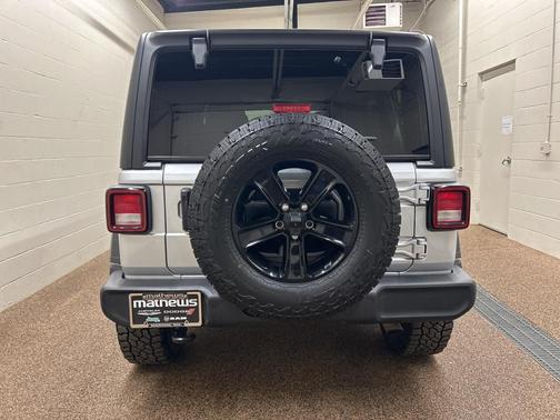 2022 Jeep Wrangler Unlimited Sport Altitude