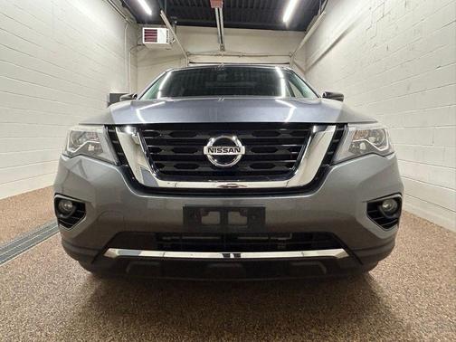 2017 Nissan Pathfinder Platinum