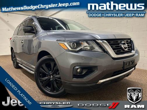 2017 Nissan Pathfinder Platinum
