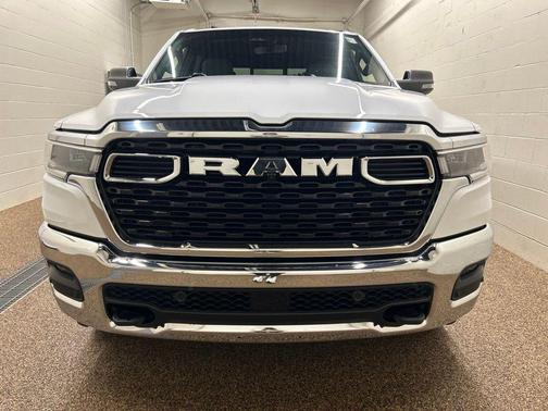 Bright White Clearcoat 2026 RAM 1500 Big Horn/Lone Star