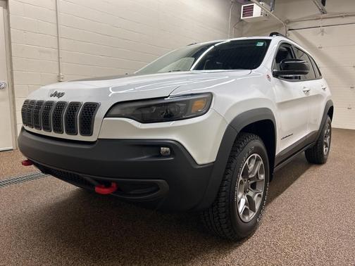 2022 Jeep Cherokee Trailhawk