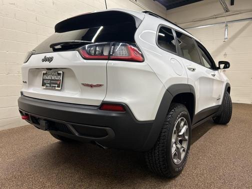2022 Jeep Cherokee Trailhawk