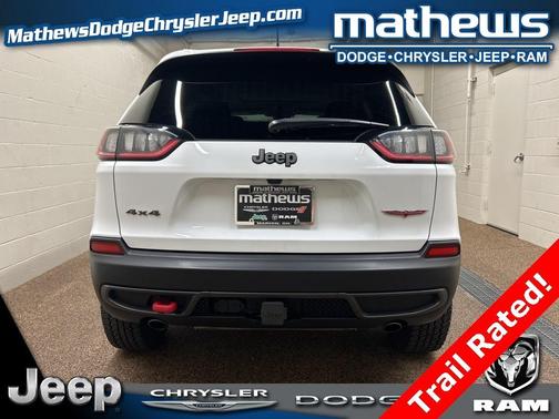 2022 Jeep Cherokee Trailhawk