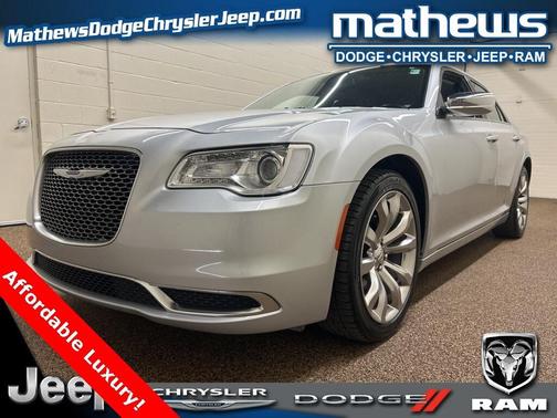 2020 Chrysler 300 Touring