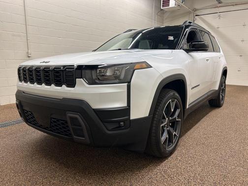Bright White Clearcoat 2026 Jeep Cherokee Overland
