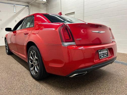 Redline 3 Coat Pearl 2015 Chrysler 300 S