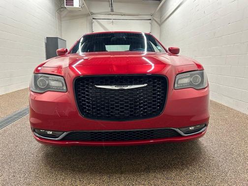 Redline 3 Coat Pearl 2015 Chrysler 300 S