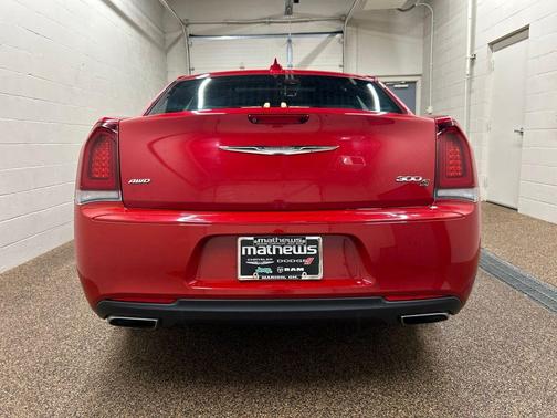 Redline 3 Coat Pearl 2015 Chrysler 300 S