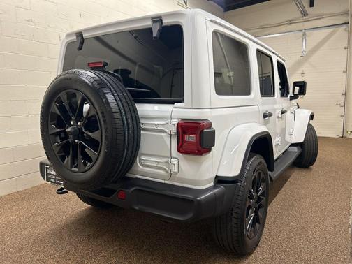 2025 Jeep Wrangler 4xe Sahara