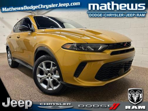 Gold 2025 Dodge Hornet R/T