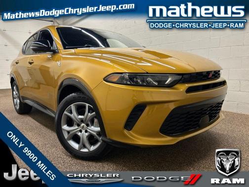 Gold 2025 Dodge Hornet R/T