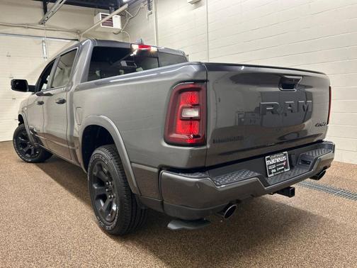 Granite Crystal Clearcoat Metallic 2026 RAM 1500 Big Horn/Lone Star
