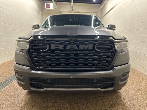 Granite Crystal Clearcoat Metallic 2026 RAM 1500 Big Horn/Lone Star