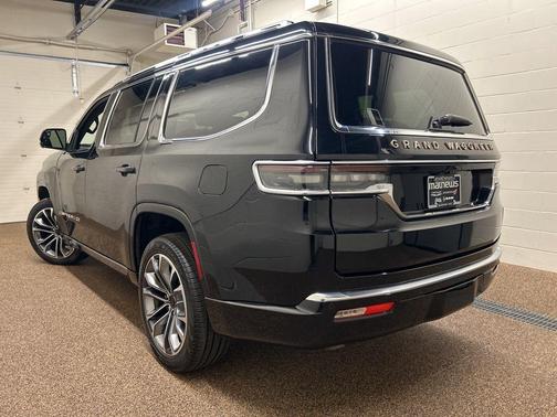 Diamond Black 2025 Jeep Grand Wagoneer Series III