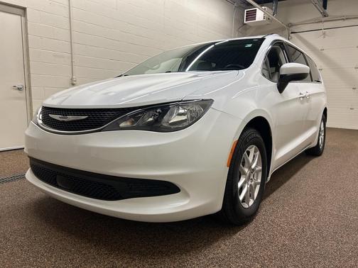 2021 Chrysler Voyager LXI