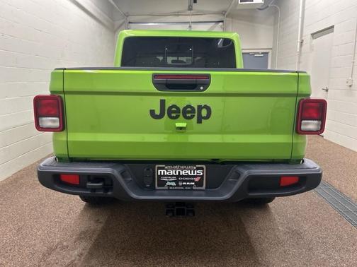 2025 Jeep Gladiator Sport
