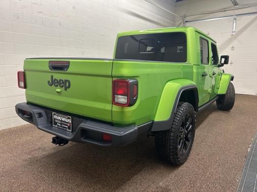 2025 Jeep Gladiator Sport
