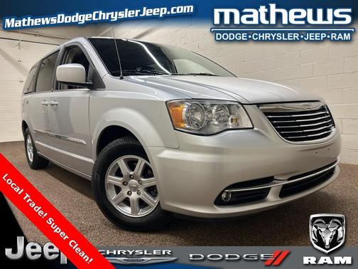 2012 Chrysler Town & Country Touring