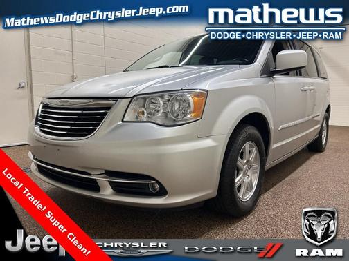 2012 Chrysler Town & Country Touring