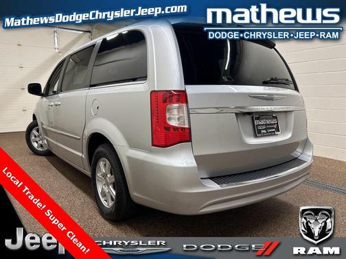 2012 Chrysler Town & Country Touring