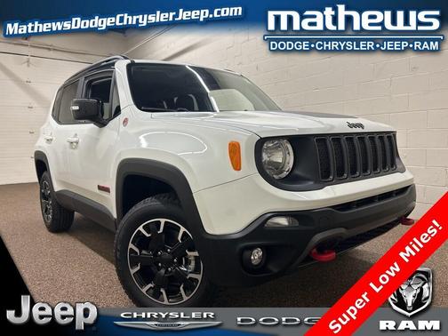 2023 Jeep Renegade Trailhawk