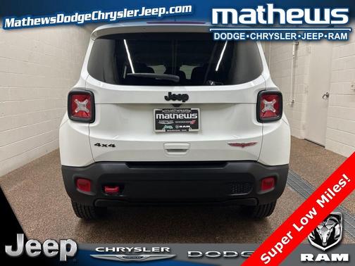 2023 Jeep Renegade Trailhawk