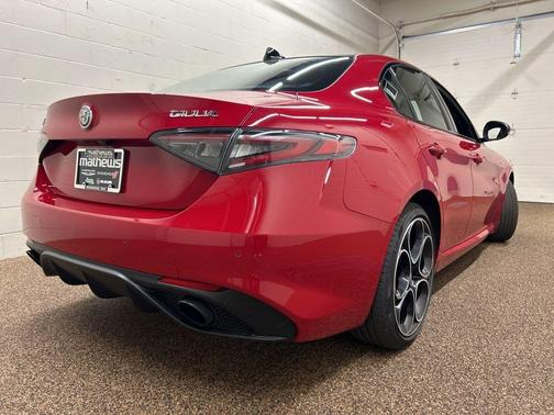 2024 Alfa Romeo Giulia Veloce