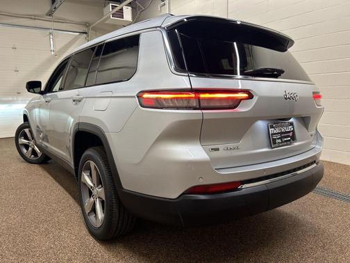 Silver Zynith 2021 Jeep Grand Cherokee L Limited