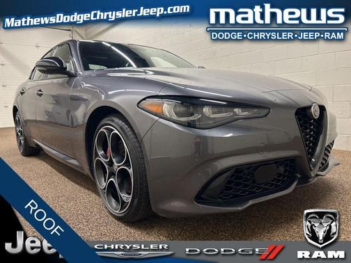 Vesuvio Gray Metallic 2024 Alfa Romeo Giulia Veloce