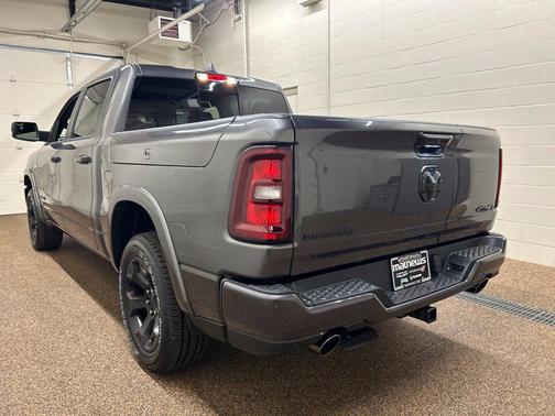 Granite Crystal Clearcoat Metallic 2026 RAM 1500 Big Horn/Lone Star