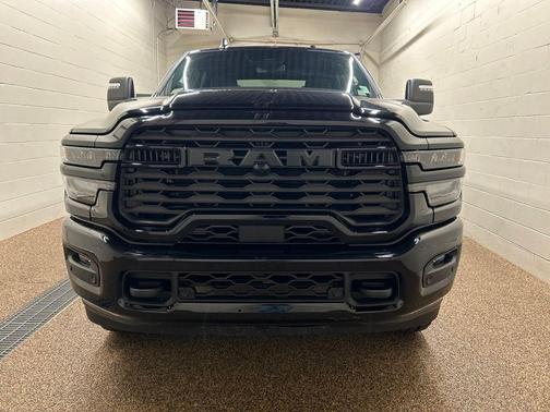 Diamond Black 2025 RAM 2500 Big Horn