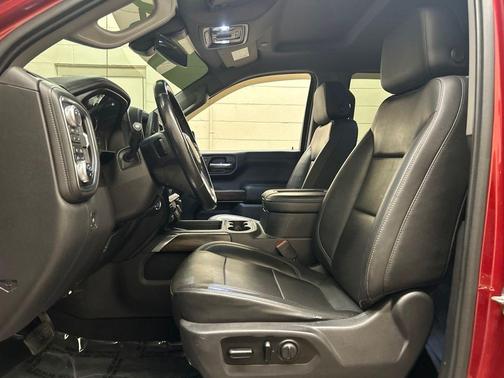 Red Quartz Tintcoat 2019 GMC Sierra 1500 SLT
