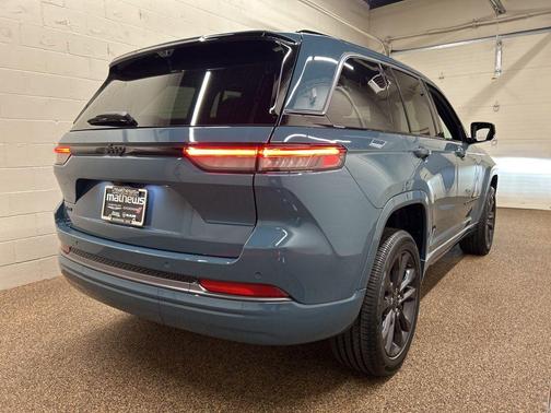 Steel Blue 2026 Jeep Grand Cherokee Limited