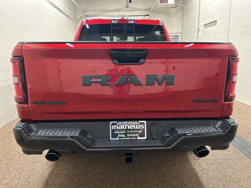 Molten Red Pearlcoat 2026 RAM 1500 Big Horn/Lone Star