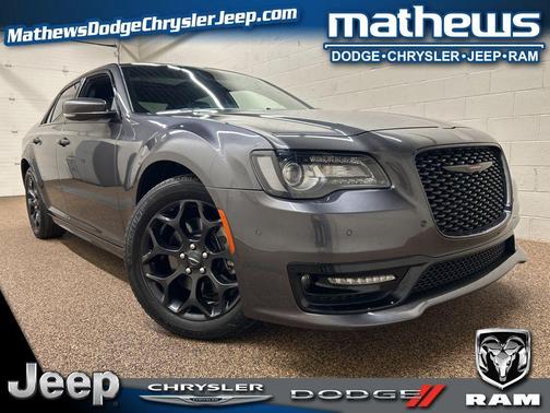 2022 Chrysler 300 S