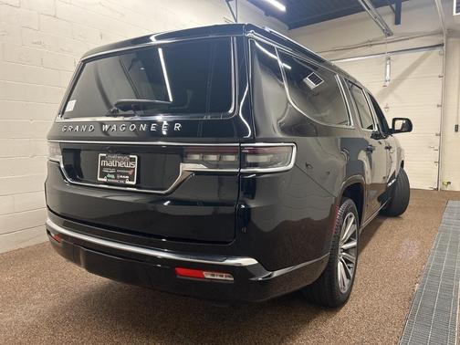 2024 Jeep Grand Wagoneer L Base