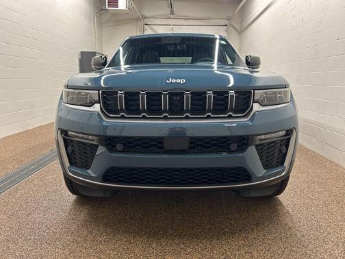 Steel Blue 2026 Jeep Grand Cherokee Limited