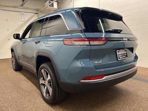 Steel Blue 2026 Jeep Grand Cherokee Limited