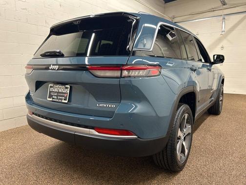 Steel Blue 2026 Jeep Grand Cherokee Limited