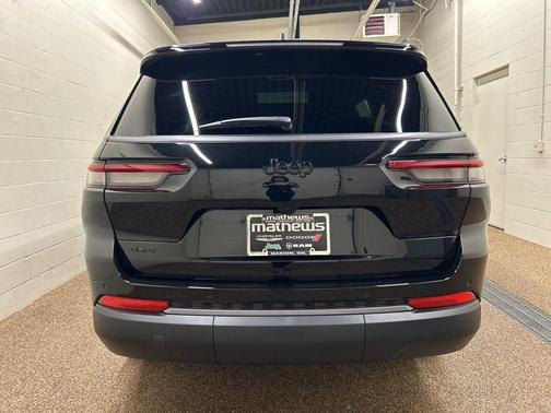 Diamond Black 2026 Jeep Grand Cherokee L Limited