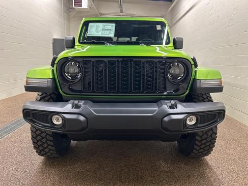 2026 Jeep Gladiator Sport