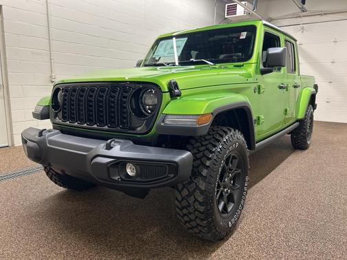 2026 Jeep Gladiator Sport