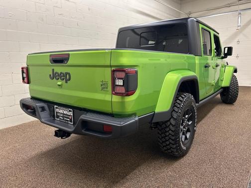2026 Jeep Gladiator Sport