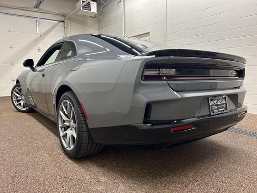 2025 Dodge Charger Daytona Scat Pack